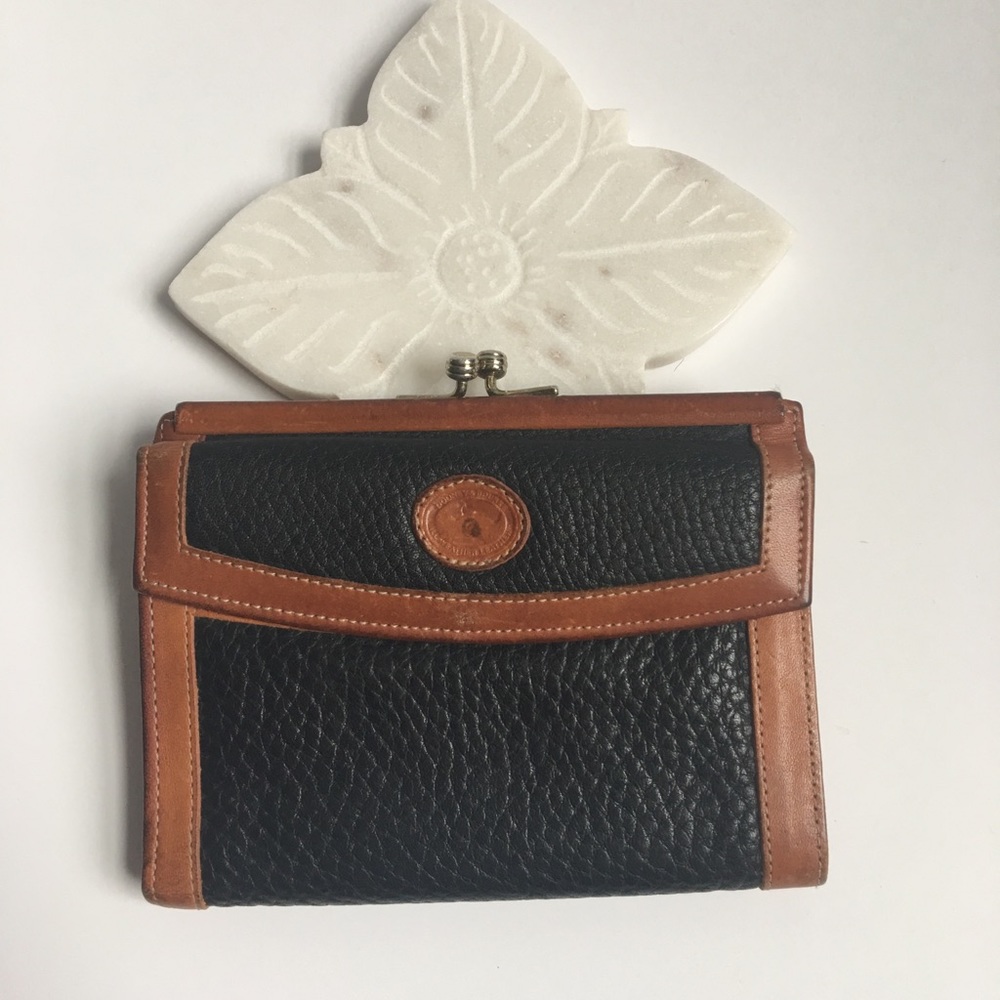 Vintage dooney & bourke small wallet